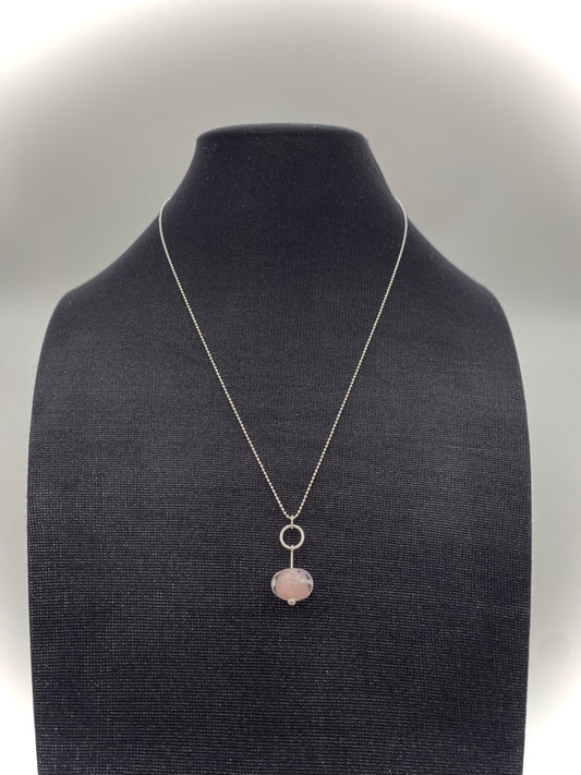 Hängsmycke 925 silver och lamworkpärla.