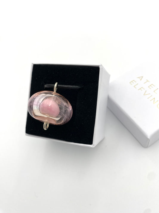 Halsband silver och lampworkpärla.