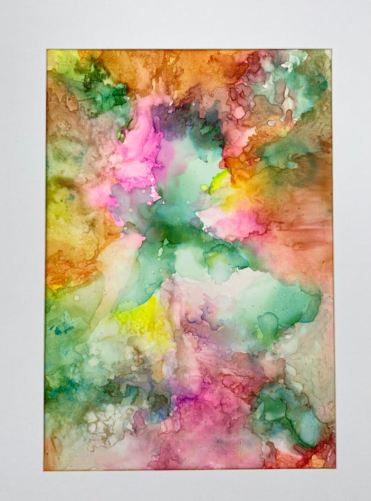 Tavla i alkoholbläck. Guldfärgad ram 40x30 cm. Målningen med passepartout 31x22 cm.