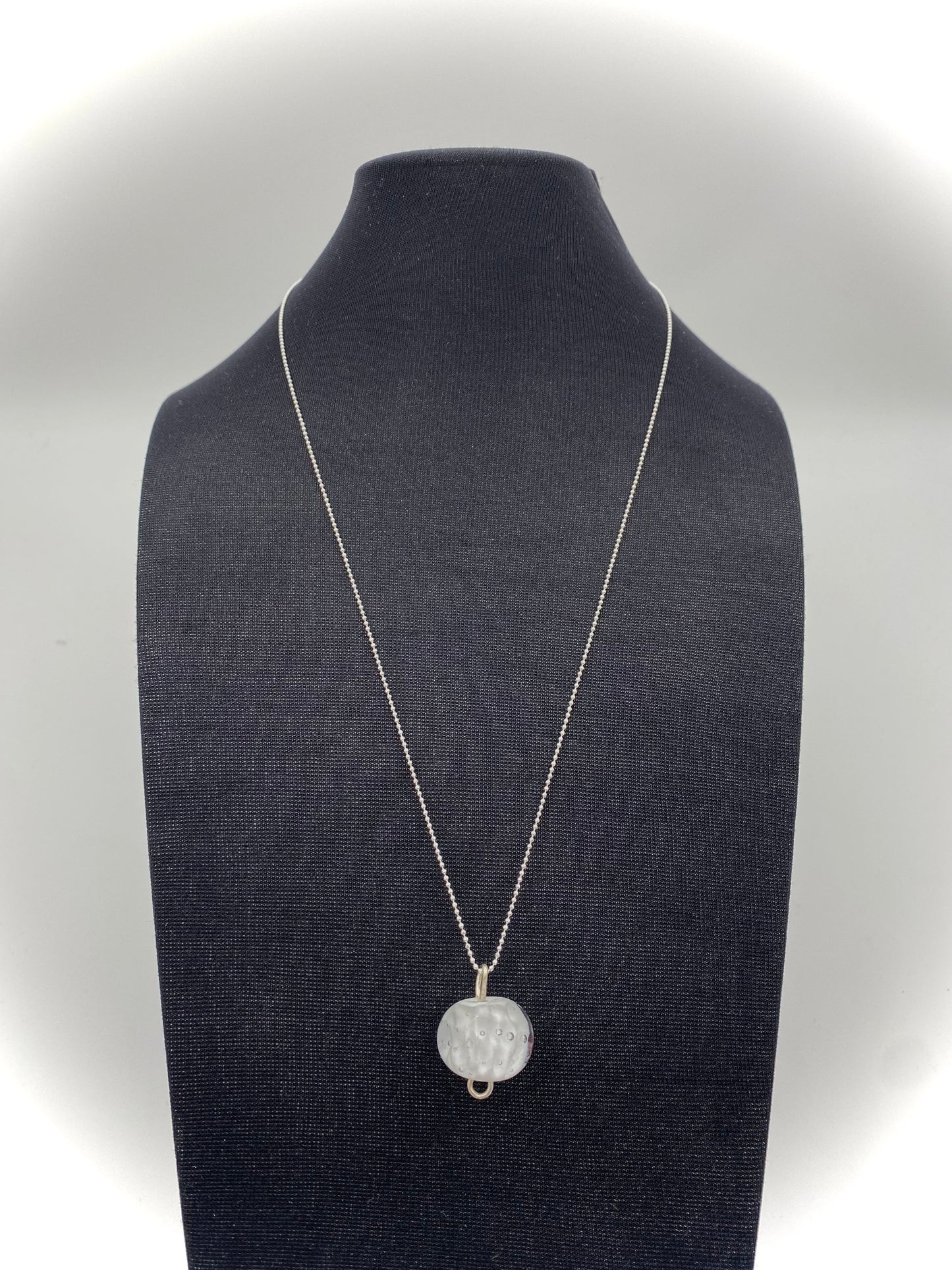 Hängsmycke 925 silver och lampworkpärla.