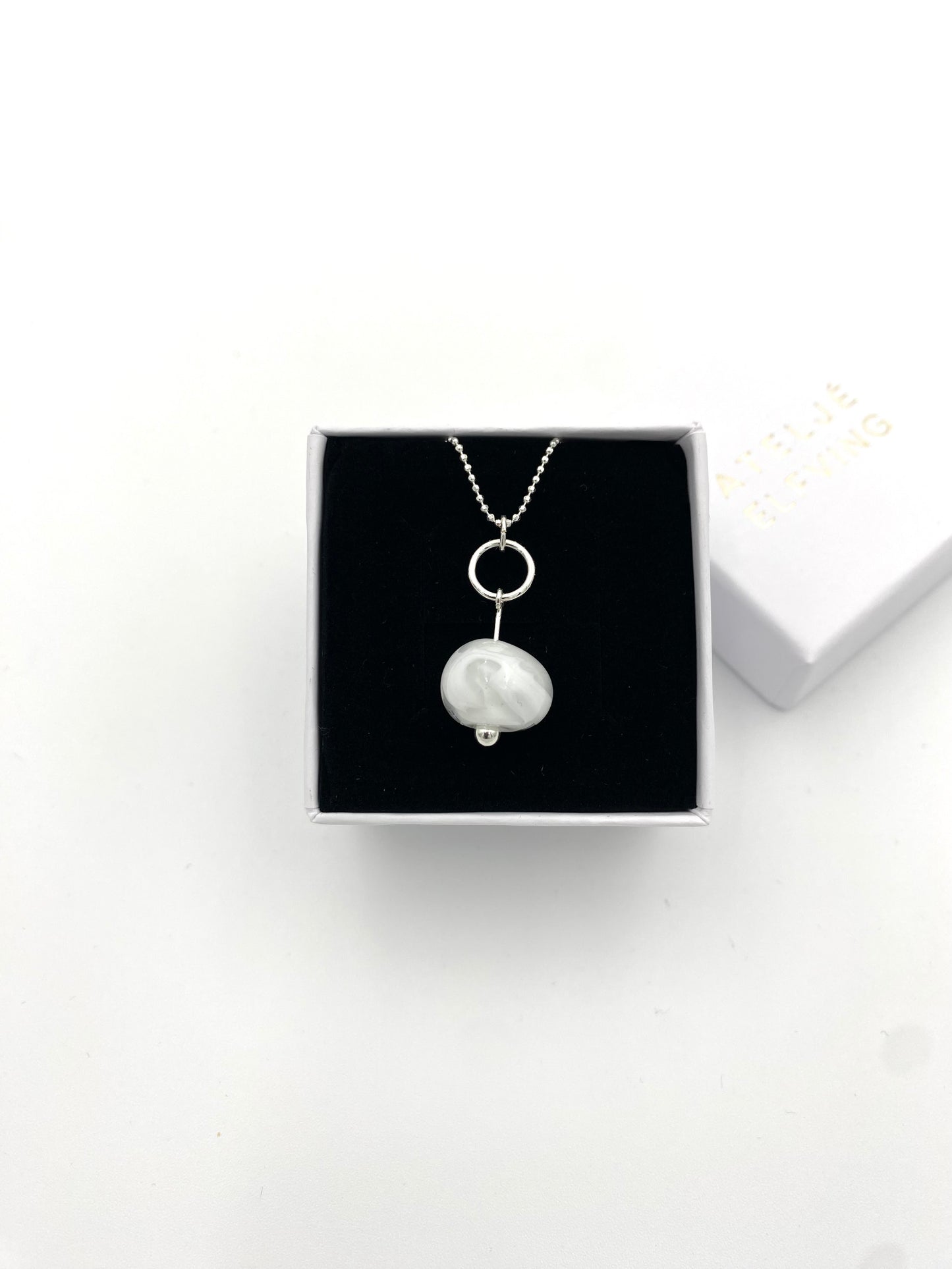 Hängsmycke 925 silver och lampworkpärla.