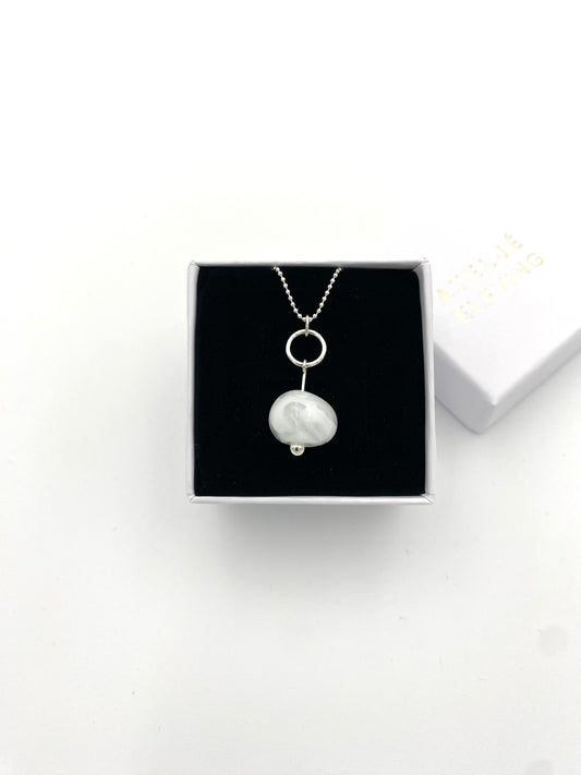 Hängsmycke 925 silver och lampworkpärla.