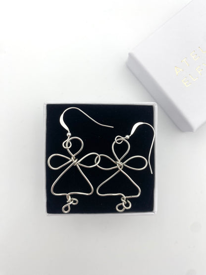 Örhängen änglar i 925 silvertråd.