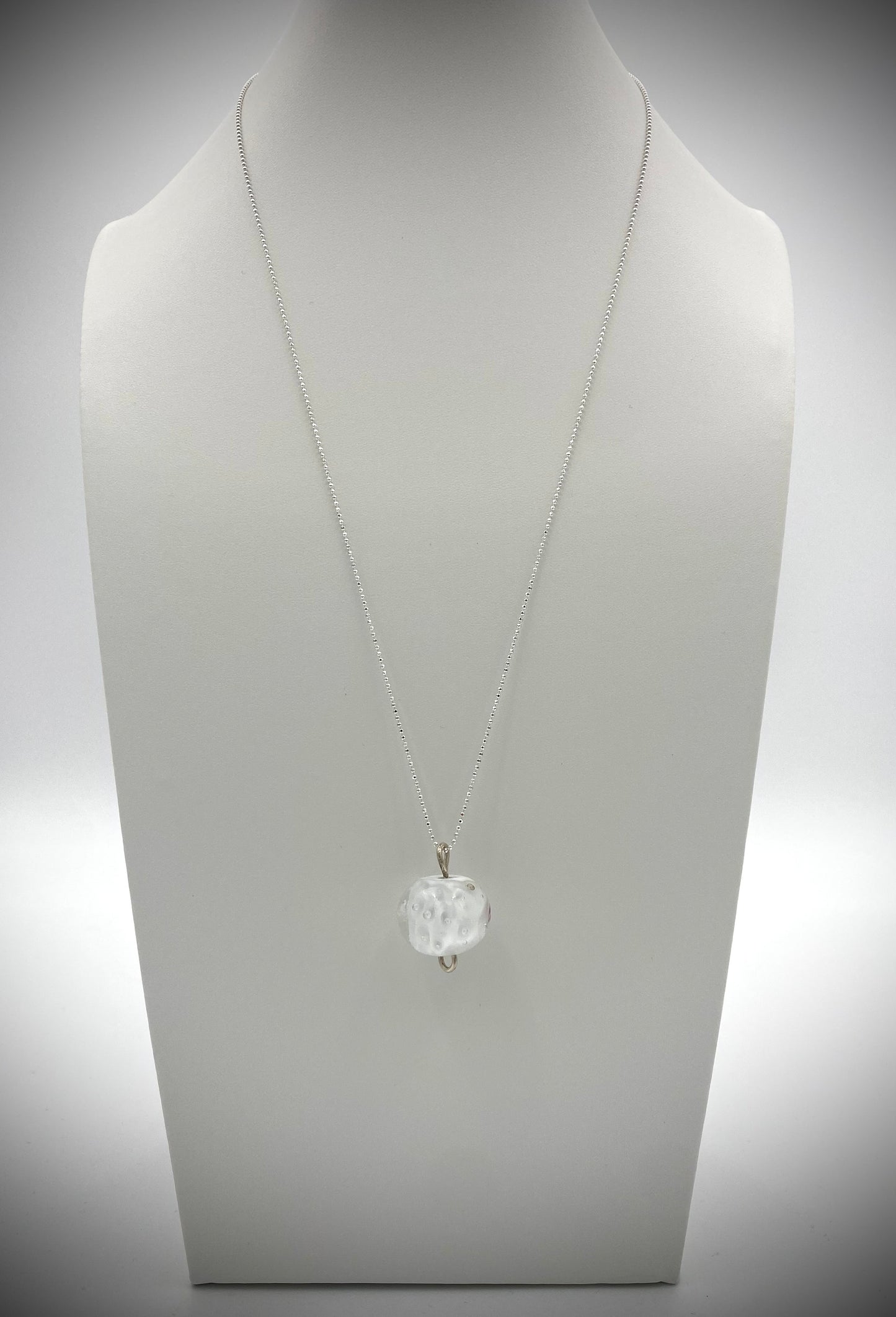 Hängsmycke 925 silver och lampworkpärla.