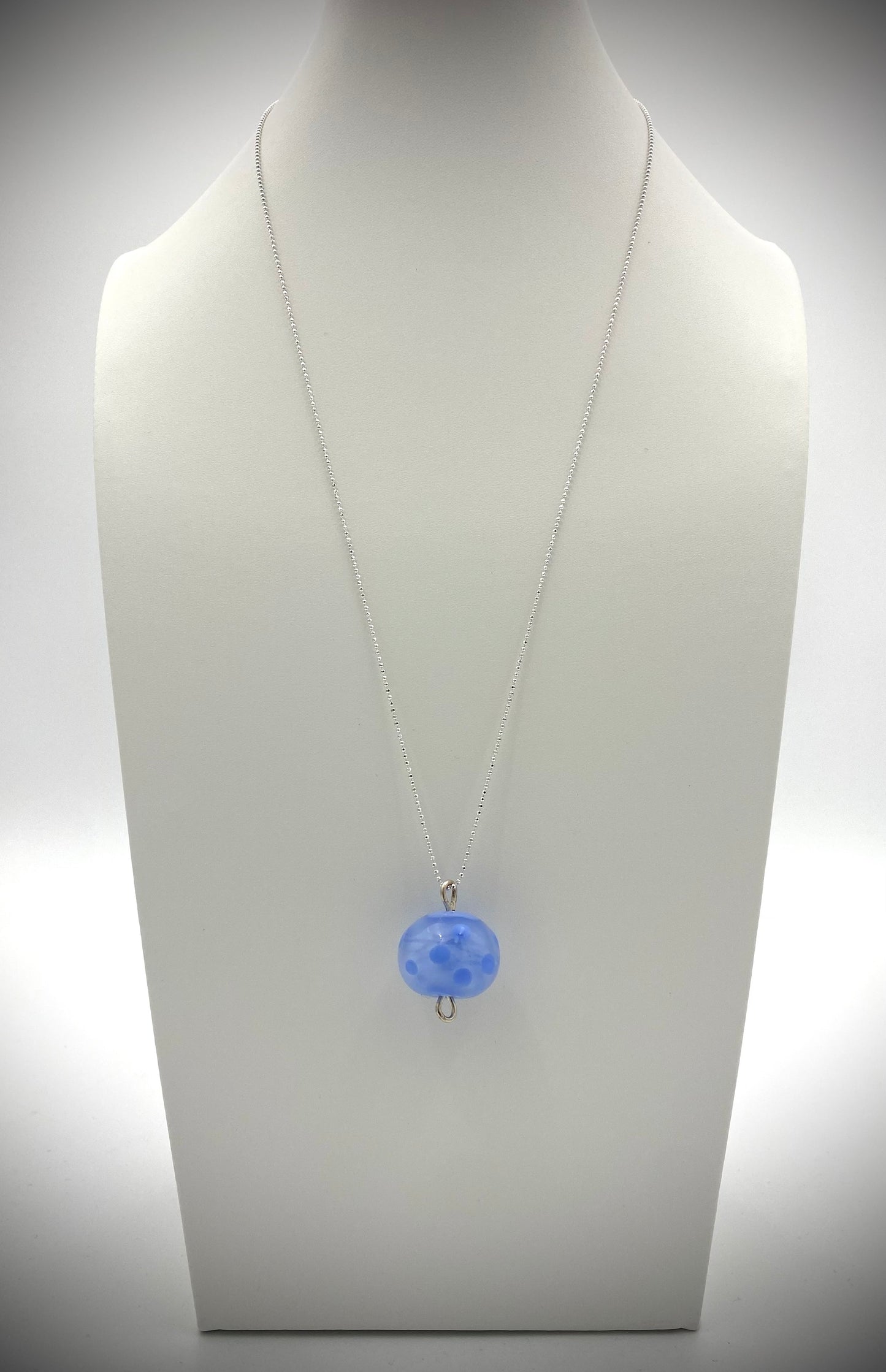 Hängsmycke 925 silver och lampworkpärla.