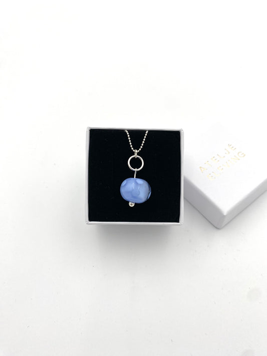 Hängsmycke 925 silver och lampworkpärla.