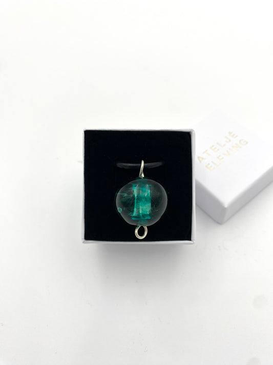 Hängsmycke 925 silver och lampworkpärla.