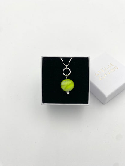 Hängsmycke 925 silver och lampworkpärla.