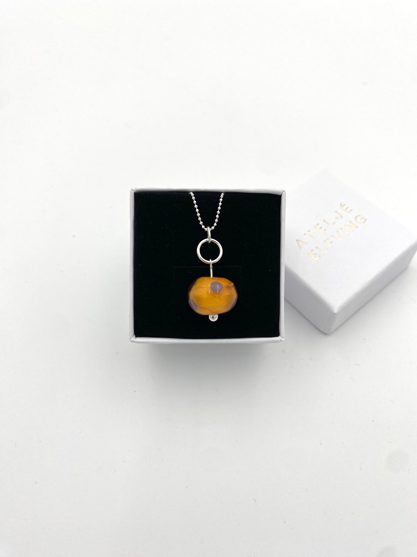 Hängsmycke 925 silver och lampworkpärla.