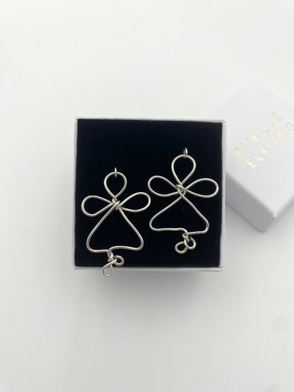 Örhängen änglar i 925 silvertråd.