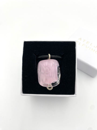 Halsband silver och lampworkpärla.