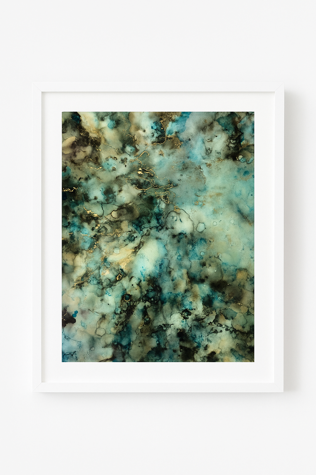 Tavla i alkoholbläck. Svart ram 40x50 cm. Målningen med passepartout 30x40 cm.