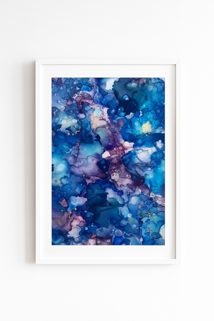 Tavla i alkoholbläck. Vit djup ram 23x18 cm. Målningen med passepartout 14x10 cm.